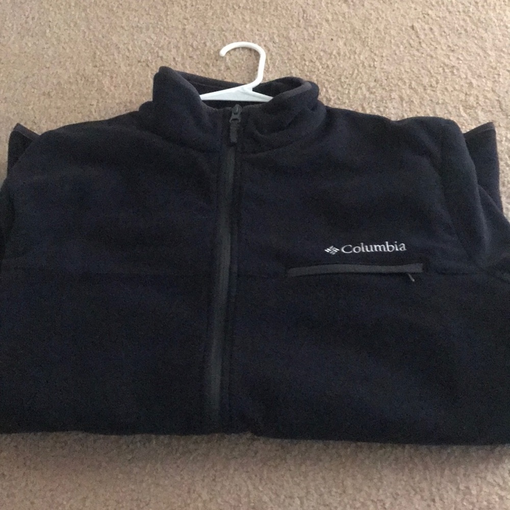Columbia sweatshirt
